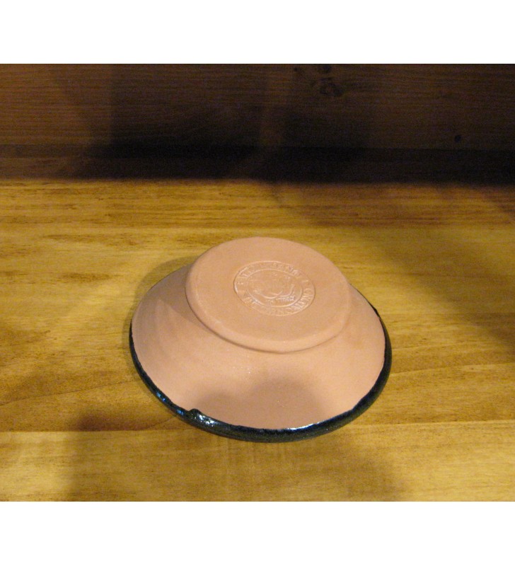 Ciotola in terracotta fatta a mano al tornio in Italia Ciotola in terracotta fatta a mano al tornio in Italia